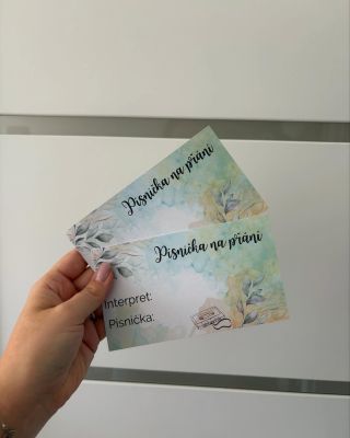 Chcete si nechat zahrát písničku na přání? Stačí vyplnit tuto kartičku a předat svatebnímu DJovi 🎵 #svatba #wedding...